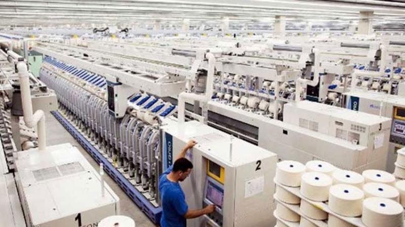 لأول مرة .. صادرات الغزل والمنسوجات المصرية تقارب 1.2 مليار دولار خلال 2025