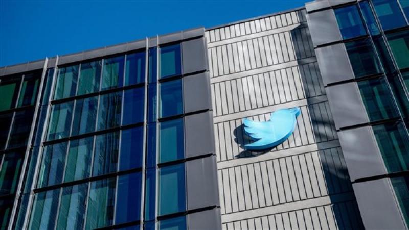 «تويتر» توقف ميزة التغريدات المشتركة CoTweets