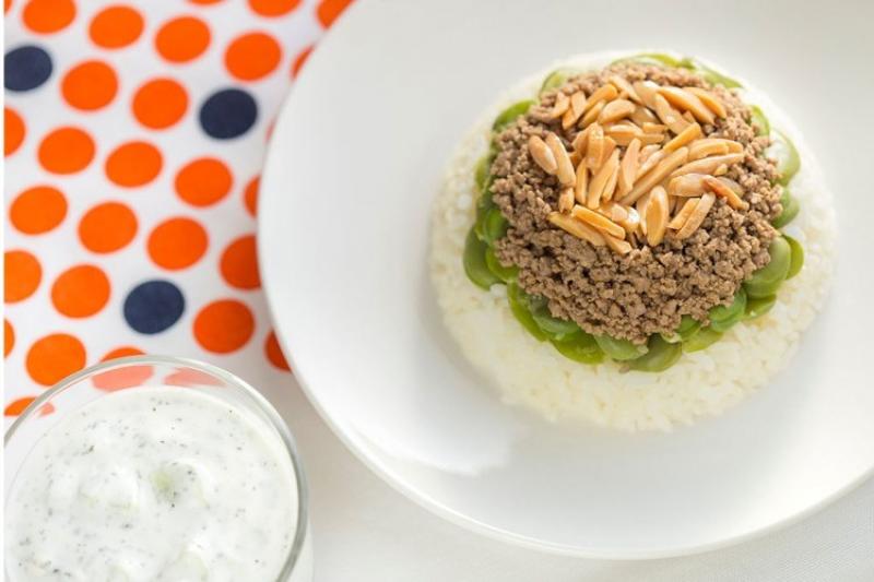 «زي الممطاعم».. كيفية إعداد وجبة متكاملة من الأرز بالفول الأخضر