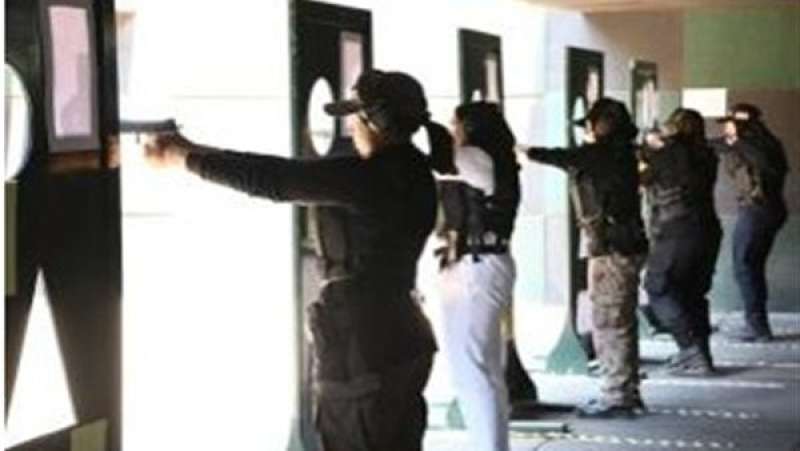 الداخلية تقيم مسابقات رماية بالأسلحة النارية لضباط الشرطة