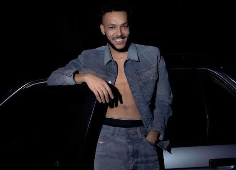 ويجز يوجه رسالة خاصة لمحمد منير: انت حبيبي ومصدر إلهامي يا كينج