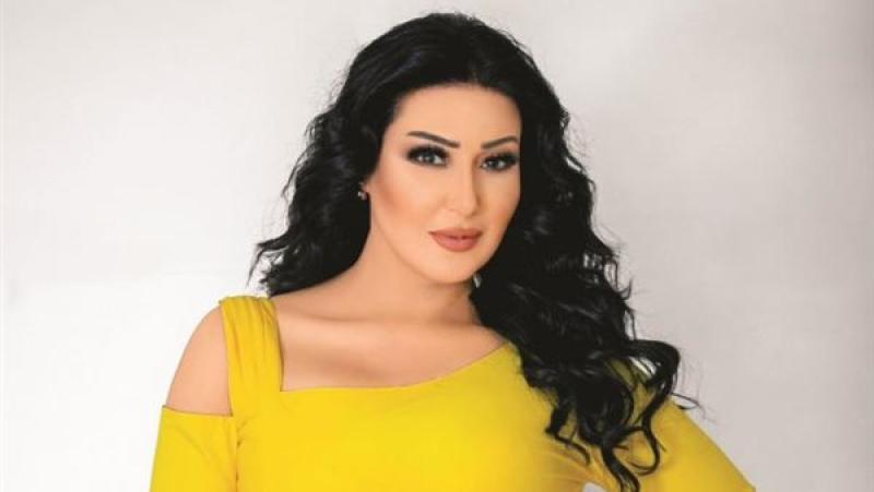 سمية الخشاب ترد على الانتقادات: مش مستنية تتر يتكتب فيه اسمي