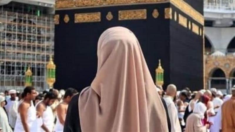 «لو نفسك تزور النبي».. السعودية تتيح التقديم المباشر على تأشيرة العمرة بلا وسيط