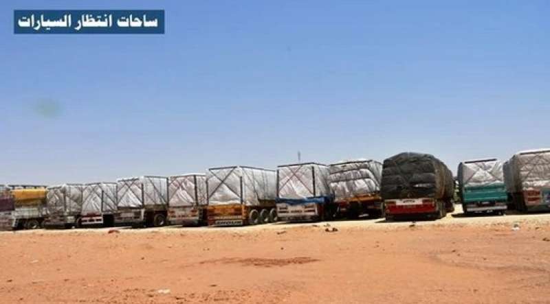 «النقل» تنشئ منطقتين لوجستيتين لمنع تكدس الشاحنات على الحدود مع السودان