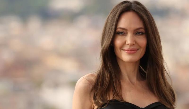 اعتبرت 2026 نقطة تحول.. أنجلينا جولي تعرض منزلها للبيع لمغادرة أمريكا نهائيا | تفاصيل