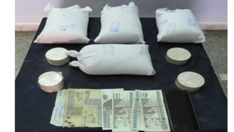 حبس المتهم ببيع مخدر الهيروين في مدينة بدر