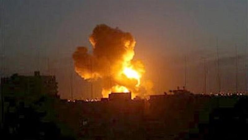 جيش الاحتلال يطلق عشرات القنابل المضيئة على شمال قطاع غزة