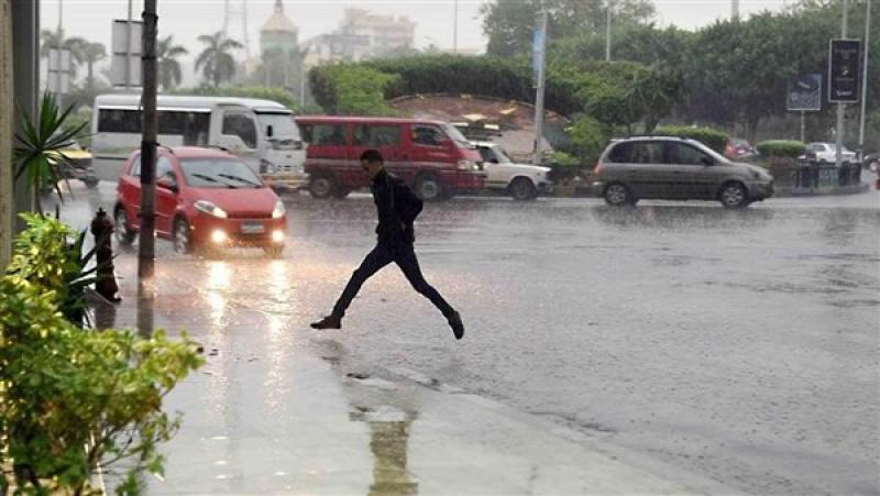 رمال على القاهرة.. الأرصاد تحذر من طقس اليوم وأمطار على عدة مناطق