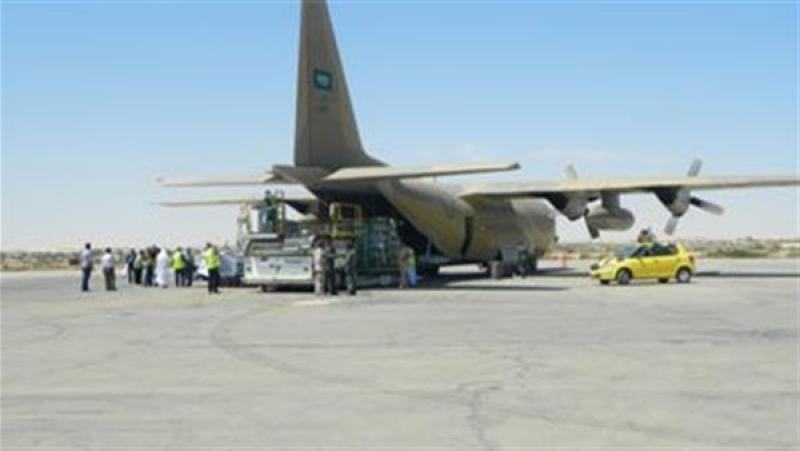 مطار العريش يستقبل 3 طائرات تحمل مساعدات لإدخالها إلى قطاع غزة
