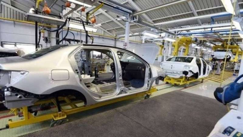 «معلومات الوزراء» يستعرض جهود تحفيز صناعة السيارات والصناعات المغذية لها