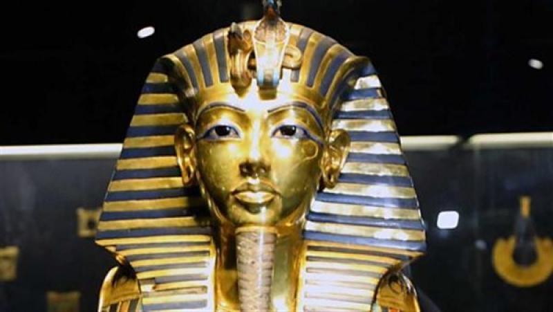 «الفرعون الذهبي».. رحلة عبر الزمن في باريس لاكتشاف كنوز «توت عنخ آمون»