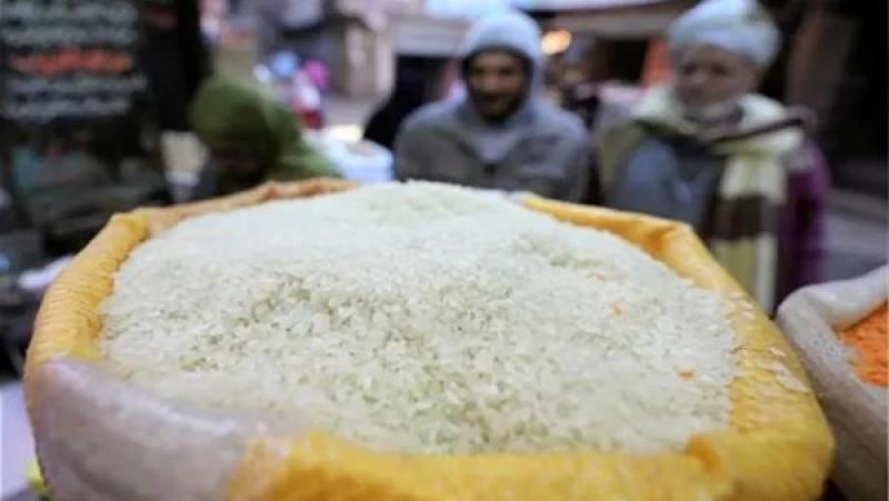 قبل شهر رمضان.. «التموين» تتعاقد على كميات كبيرة من الزيت والسكر والأرز