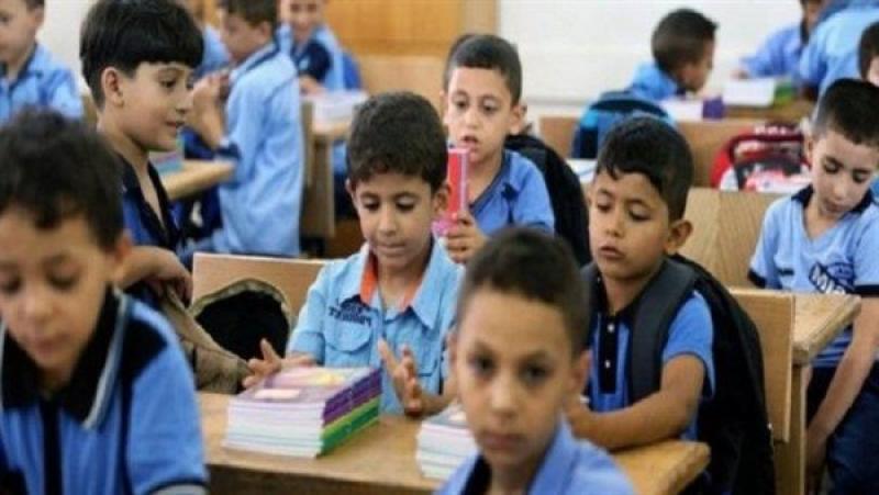 «التعليم» تحظر تحصيل المصروفات للطلاب المصريين بالمدارس الخاصة والدولية بالدولار