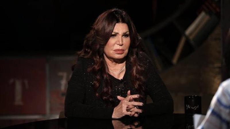 «بعد سقوطها أمام منزلها».. آخر تطورت الحالة الصحية للفنانة نجوى فؤاد