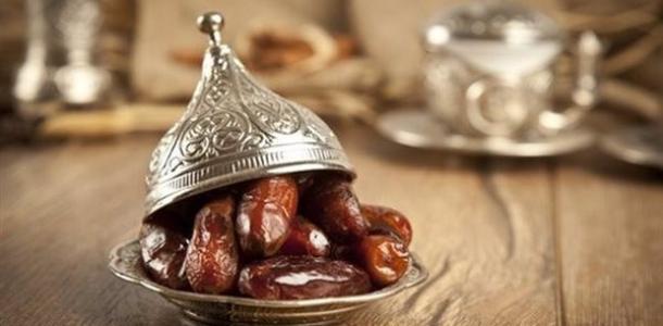 موعد الإفطار وأذان المغرب وصلاة التراويح في اليوم الـ19 من رمضان