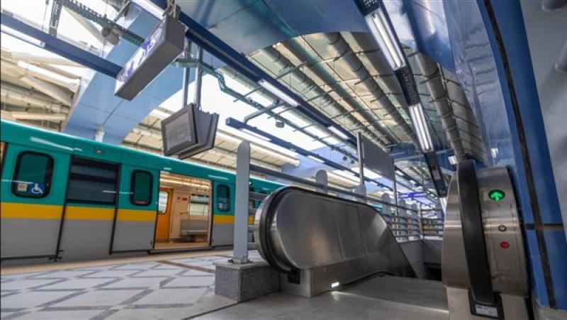 وزير النقل يعلن موعد بدء التشغيل بالركاب للمحطات الجديدة بالخط الثالث للمترو