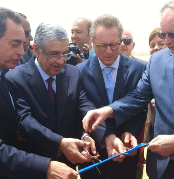 تفاصيل افتتاح وزير الكهرباء محطة رياح خليج السويس «صور»
