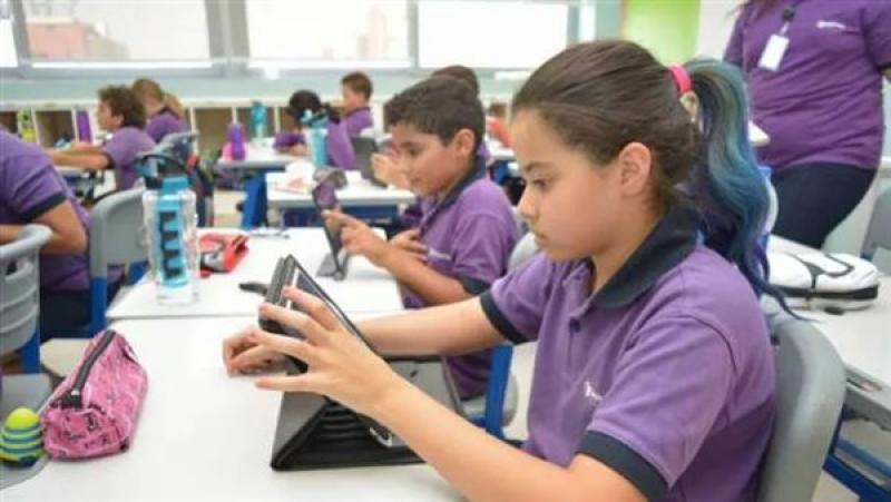 «من رياض الأطفال حتى الثالث الثانوي».. مصروفات الصفوف الدراسية للعام الجديد 2026/2025