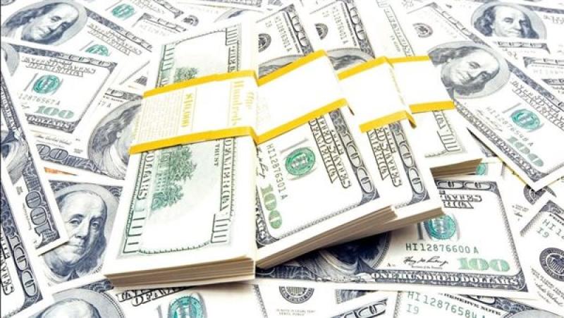 ضبط قضايا اتجار بالنقد الأجنبي بقيمة 5 ملايين جنيه خلال 24 ساعة