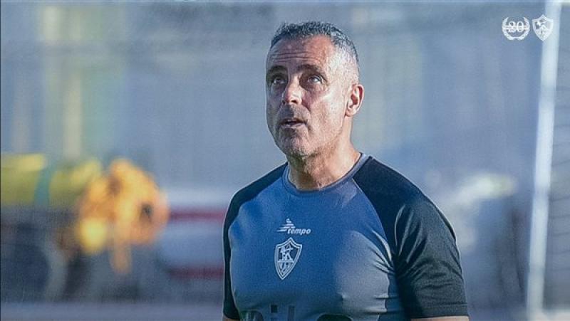 خسر 9 وحقق بطولتين للأبيض.. ماذا قدم جوميز مع الزمالك والفتح السعودي؟