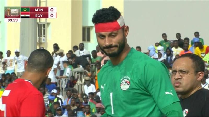 إصابة محمد الشناوي في مباراة مصر وموريتانيا.. صور