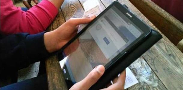 «لو التابلت المدرسي ضاع منك أو عايز تصلحه».. اعرف الخطوات والأوراق المطلوبة