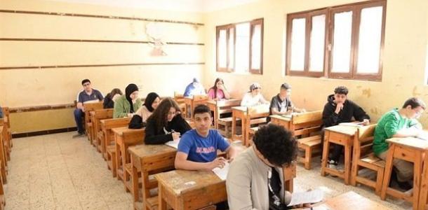 حظر المحمول ومنع الغش.. انطلاق امتحانات آخر العام لصفوف النقل بالمحافظات