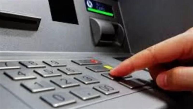 طريقة السحب من المحافظ الإلكترونية لشركات الاتصالات عبر ماكينات الـATM