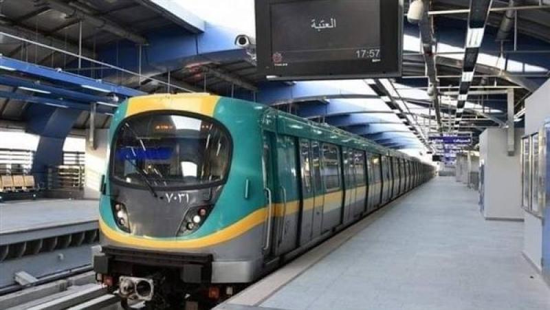 مترو الأنفاق يقلل زمن التقاطر استعدادا لمباراة الأهلى وفاركو