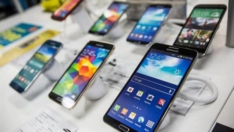 انفراجة في أزمة التليفونات التي تم غلقها بعد رفع الضريبة عنها