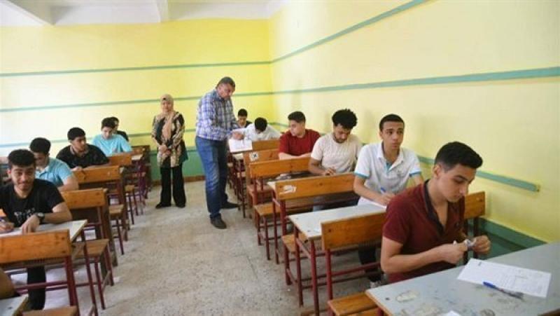 النماذج الاسترشادية لامتحانات الثانوية العامة 2025 وحل الأسئلة.. إليك الرابط