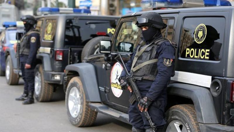 تفاصيل مداهمة مصنع لإنتاج الأعلاف المغشوشة في القليوبية