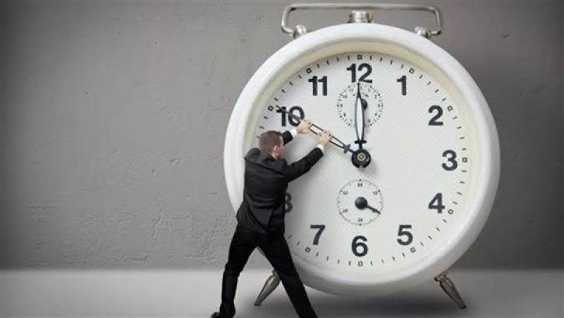 بعد 7 أيام.. بدء تطبيق التوقيت الشتوي وتأخير الساعة 60 دقيقة
