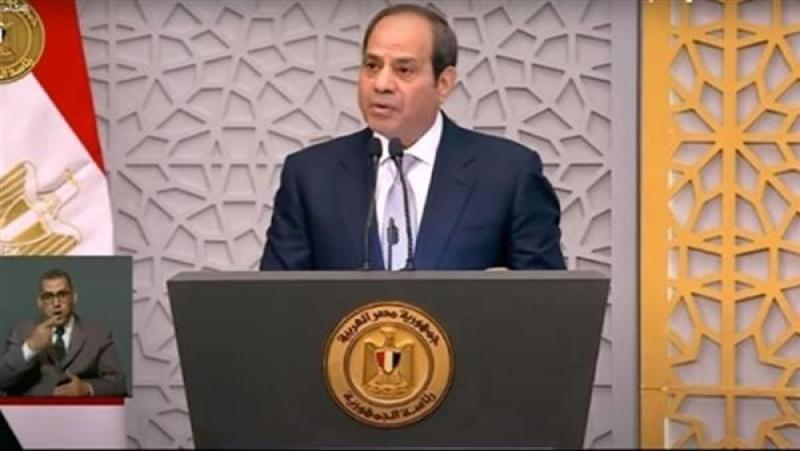 هدايا الرئيس السيسي للعمال في عيدهم.. 5 توجيهات عاجلة للحكومة