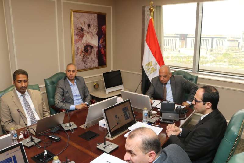وزير الكهرباء يجتمع بمسئولي «ساى شيلد» لمتابعة تشغيل منظومة الشحن الموحد في شركات التوزيع