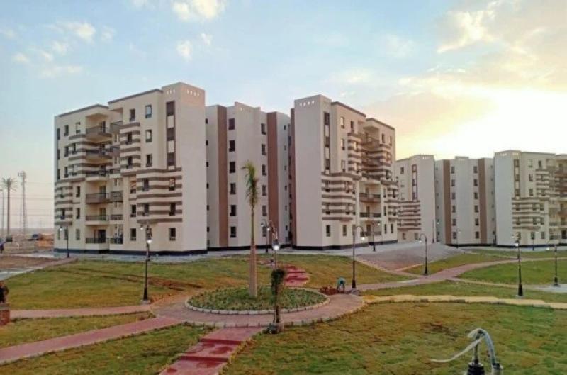 وزير الإسكان يتابع موقف تنفيذ مشروع ديارنا السكني المطروح للحجز حاليًا بالعاشر من رمضان