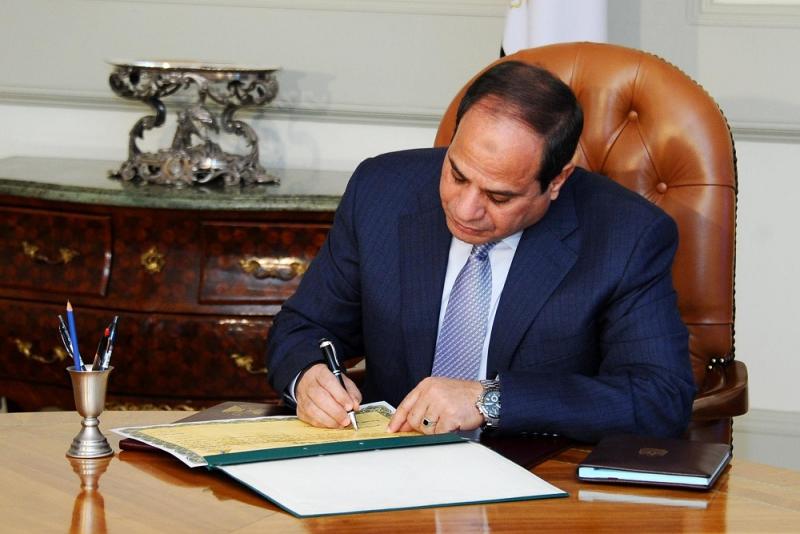 الرئيس السيسي يعزي الشعب المصري ومحبي الفن الأصيل في وفاة هاني شاكر