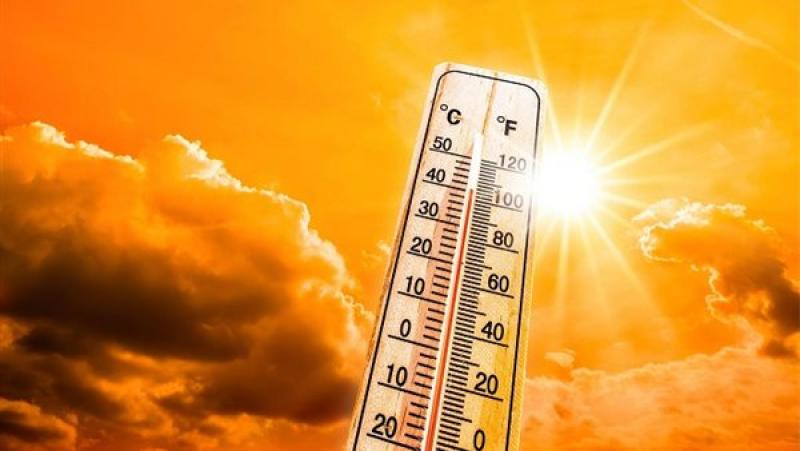 موجة شديدة الحرارة الجمعة والسبت والعظمى بالقاهرة تصل 40 درجة