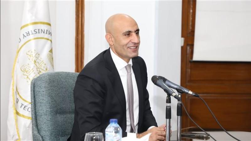 وزير التعليم يشدد على الالتزام بكافة التدابير لضمان سلامة الامتحانات
