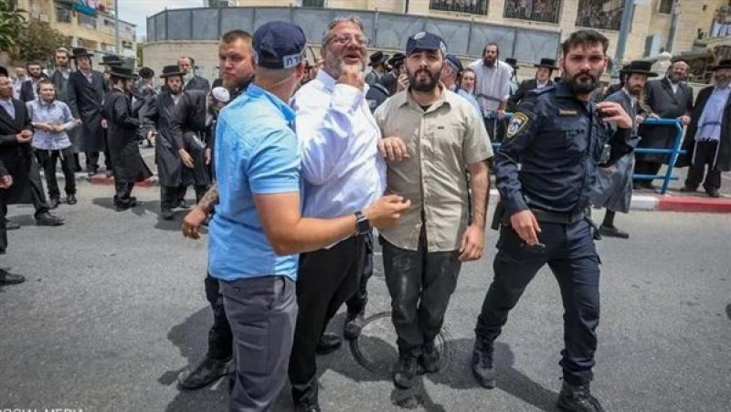 بـ«القلم والشلوت».. تفاصيل العلقة الساخنة لوزير الأمن القومي الإسرائيلي وزوجته في شوارع القدس