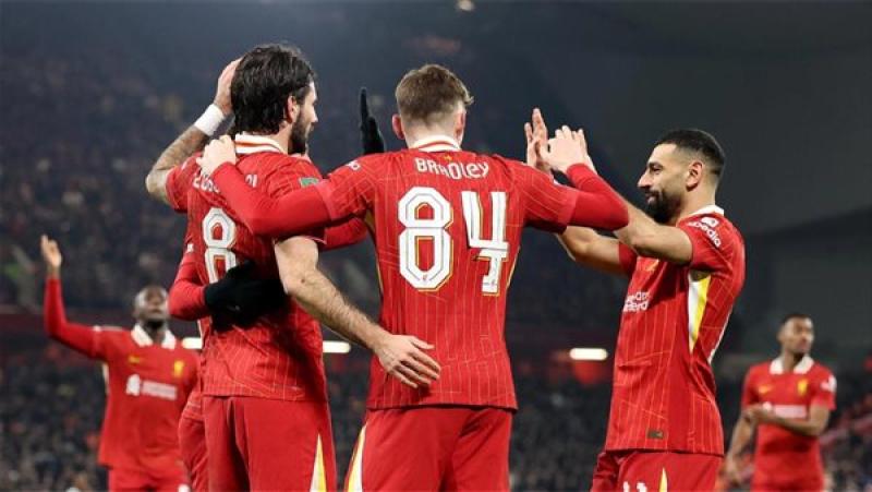 محمد صلاح يقود هجوم ليفربول أمام برايتون في الدورى الإنجليزي