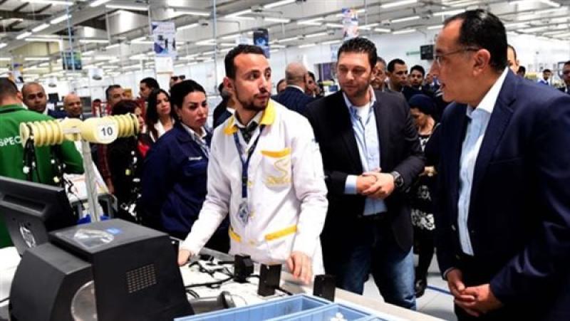 رئيس الوزراء يفتتح مصنع «إس أى وايرنج سيستمز إيجيبت» بالعاشر من رمضان