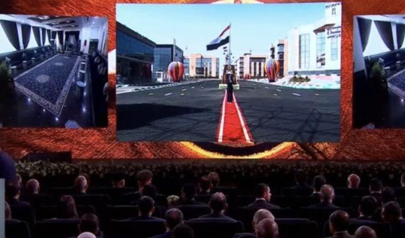 الرئيس السيسي يشهد افتتاح مجمع المصالح الحكومية للخدمات الذكية بالوادي الجديد