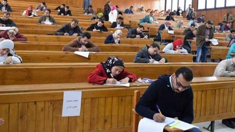 ضوابط امتحانات الترم الثاني في الجامعات.. أبرزها منع استخدام الموبايل