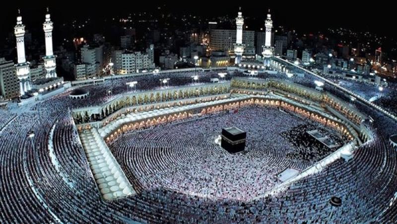 لضيوف الرحمن.. ما حكم تأخير طواف الإفاضة؟