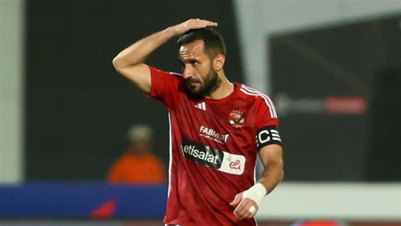 الأهلي يشكر معلول: سوف يظل اسمه بين اللاعبين المتميزين