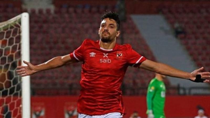 الأهلي يرفض عرضًا قطريًا لضم طاهر محمد طاهر في الانتقالات الصيفية