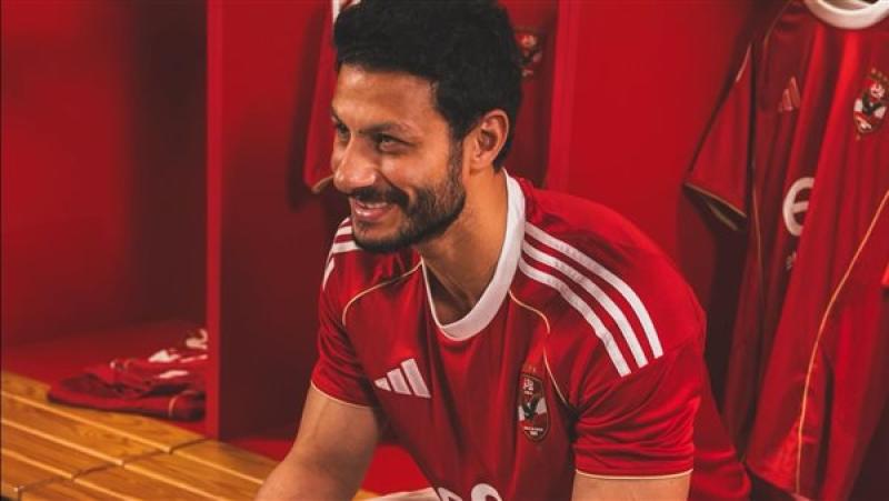 الأهلي يزيح الستار عن قميص كأس العالم للأندية والموسم الجديد