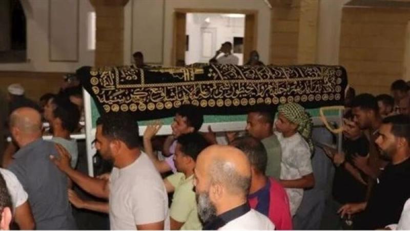 تشييع جثمان البطل خالد عبد العال شهيد شاحنة البنزين في جنازه مهيبة