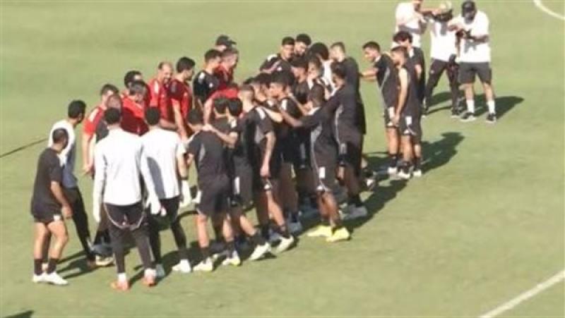 في أول مران بميامي.. ممر شرفي من لاعبي الأهلي لاستقبال زيزو